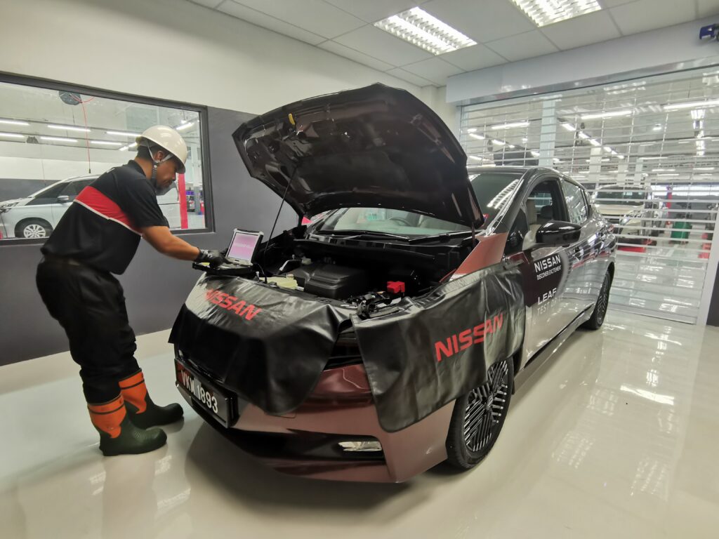 19 EV Heavy Repair Room for specialists to conduct a thorough inspection of an EVs