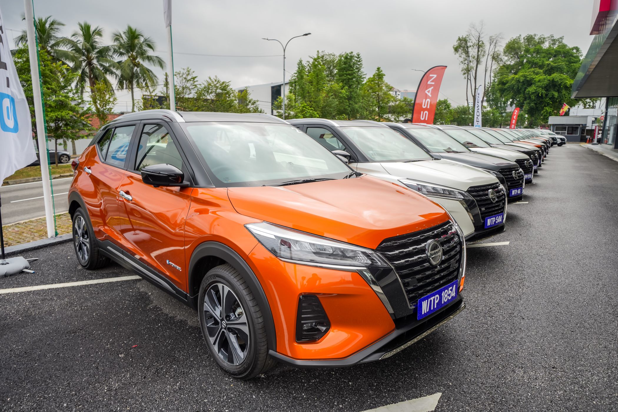 28 All New NISSAN KICKS e POWER resize