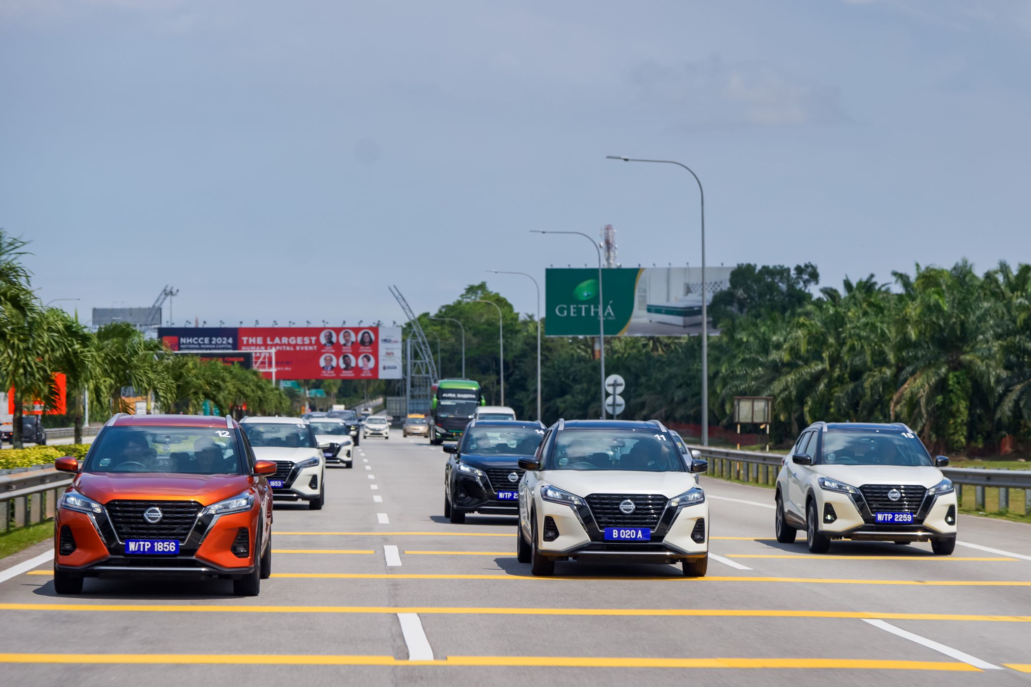 37 All New NISSAN KICKS e POWER resize